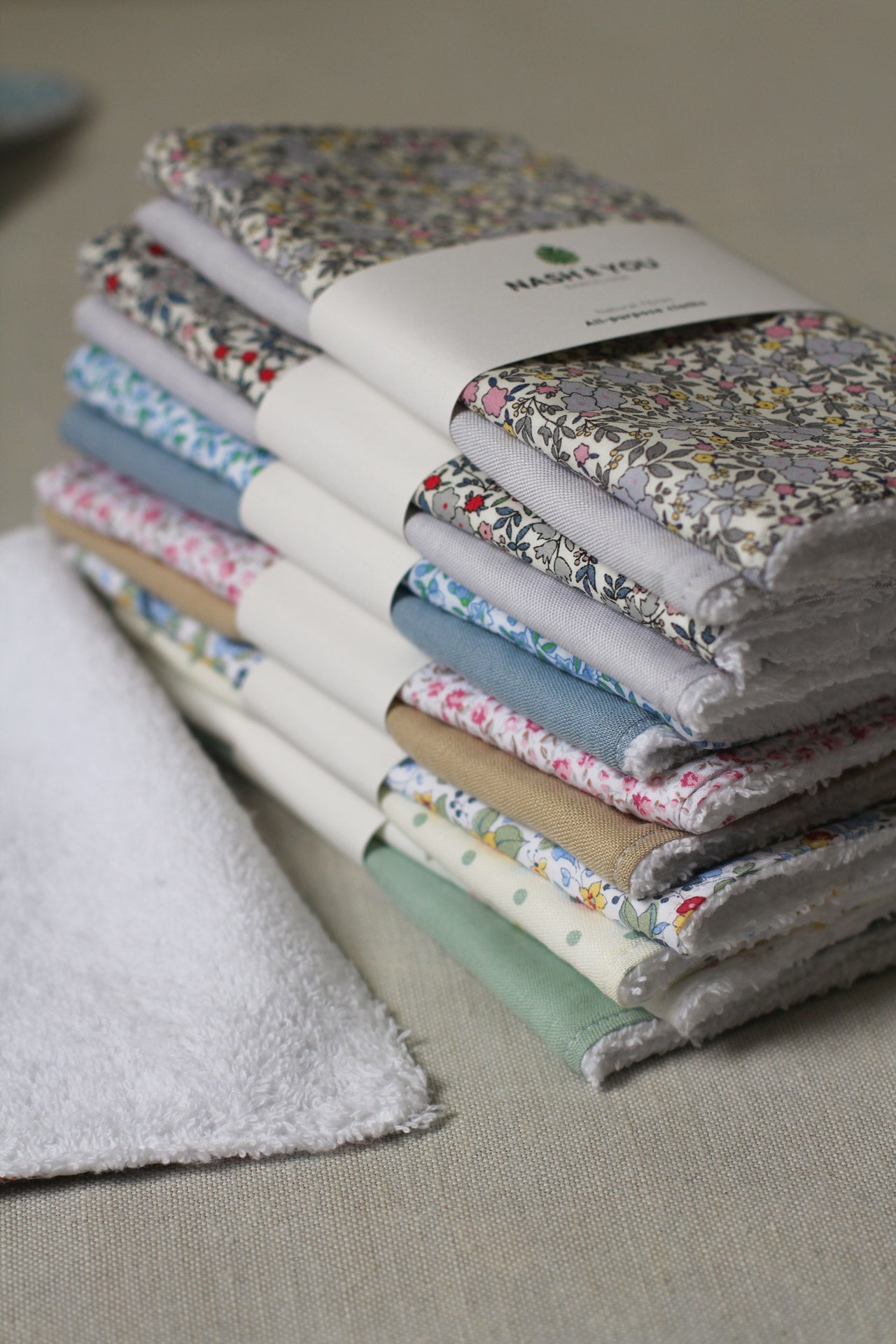 Tovalloletes multiús